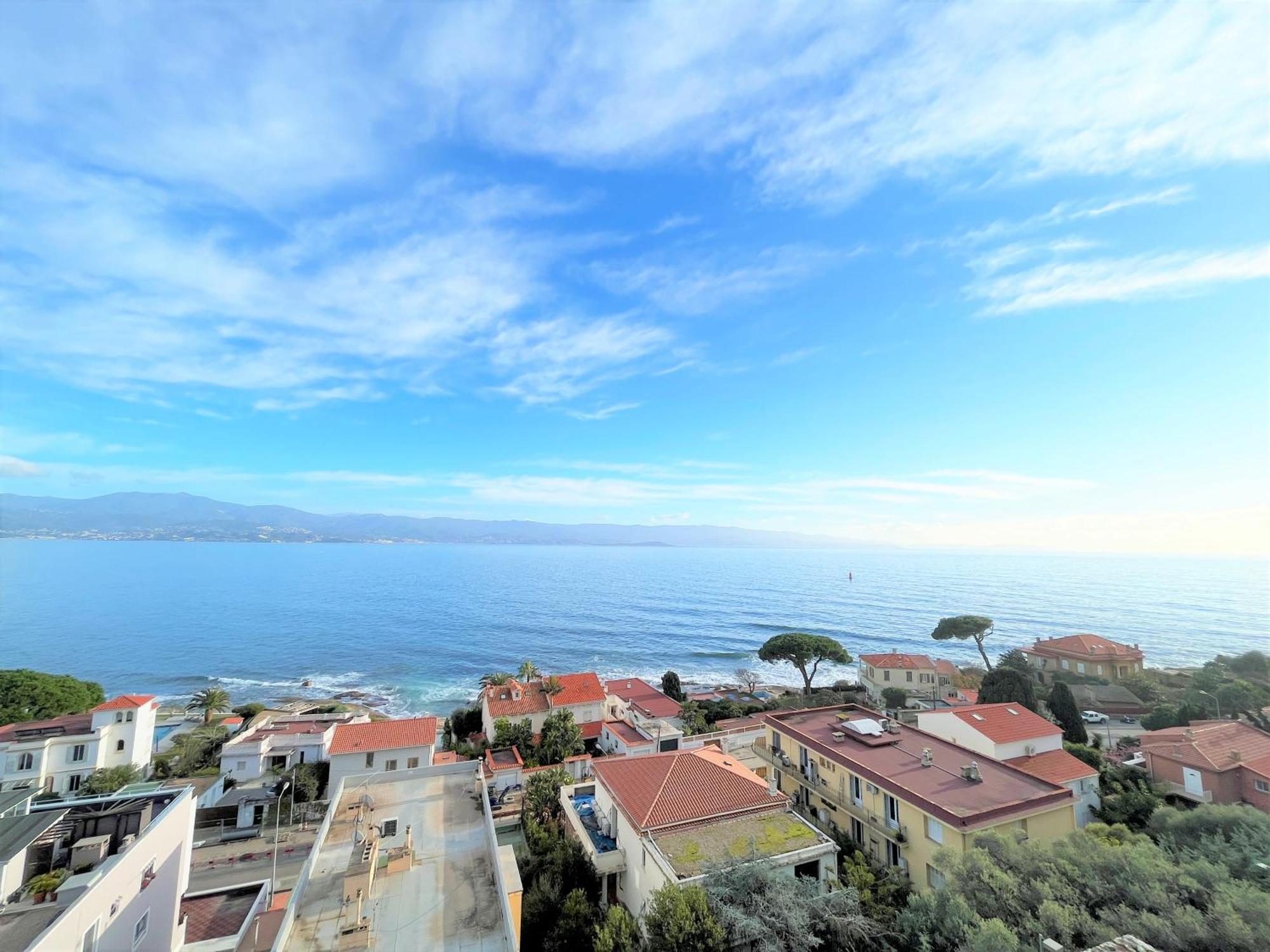 Appartement Vue Mer Carmino Ajaccio アジャクシオ エクステリア 写真