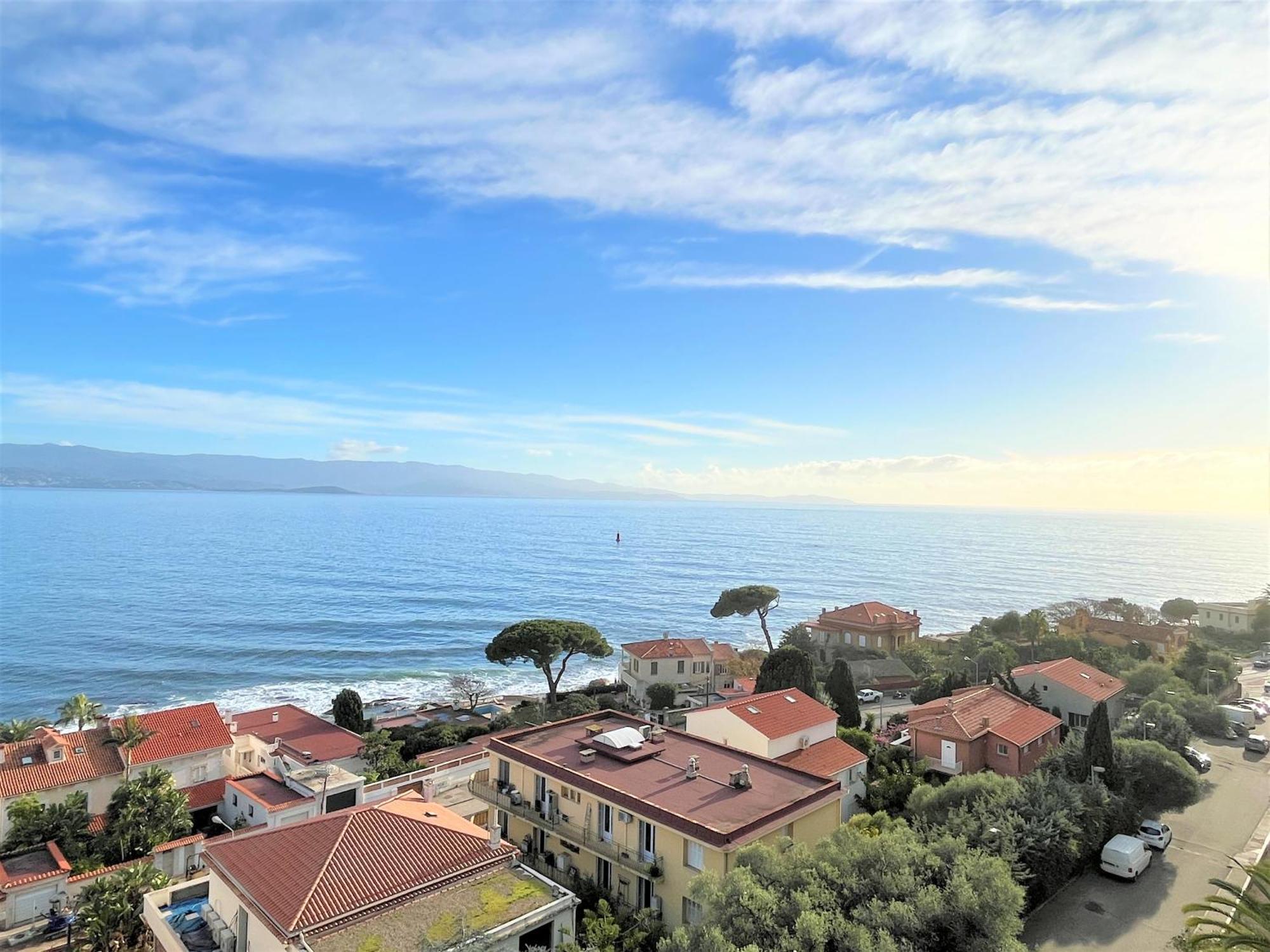 Appartement Vue Mer Carmino Ajaccio アジャクシオ エクステリア 写真
